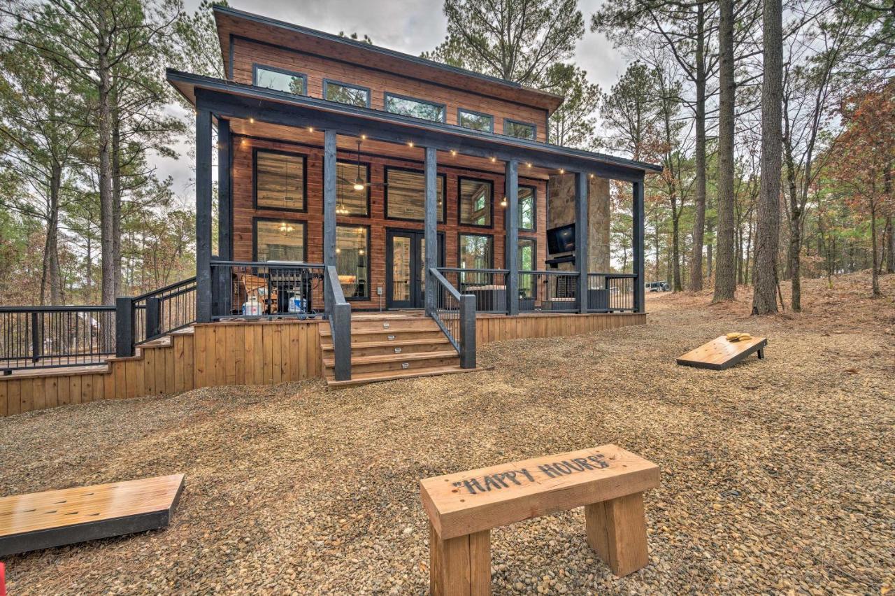 Luxury Cabin In The Woods With Hot Tub And Yard Games! Broken Bow Eksteriør billede