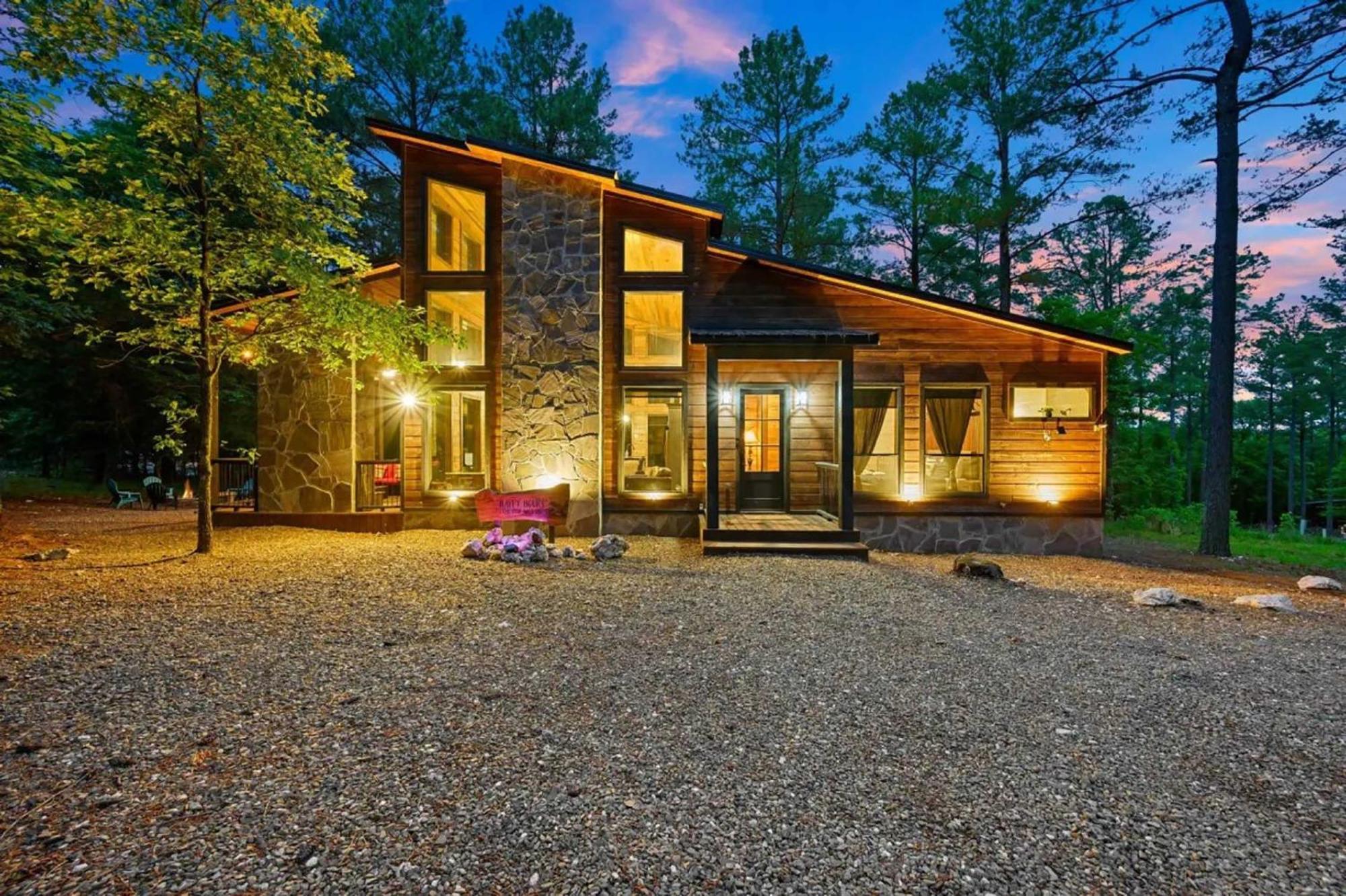 Luxury Cabin In The Woods With Hot Tub And Yard Games! Broken Bow Eksteriør billede