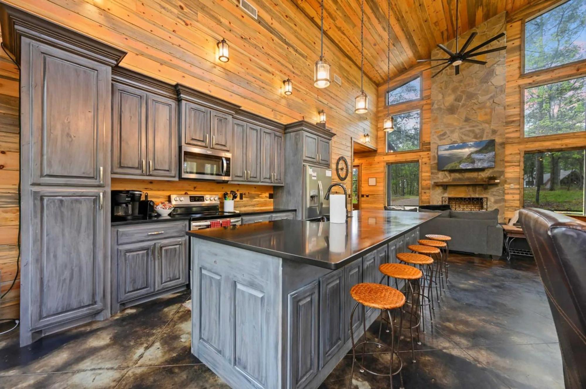 Luxury Cabin In The Woods With Hot Tub And Yard Games! Broken Bow Eksteriør billede